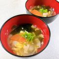 みぽぽ37's cooksnap of when they made ベーコンと玉ねぎのみそ汁.