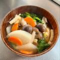 azbjbn's cooksnap of when they made 【具沢山】しめじと小松菜のお味噌汁.