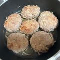 マリアの料理記録日誌's cooksnap of when they made 簡単！鶏ひき肉ともやしの照焼きハンバーグ.
