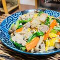 料理男子部🍻's cooksnap of when they made 豚バラしめじ卵チンゲン菜のオイスター炒め.