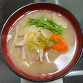 crystaI's cooksnap of when they made 白菜と椎茸と人参のお味噌汁.