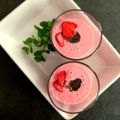 ひさかた's cooksnap of when they made 小腹に♪チアシードといちごのスムージー.