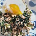 ☆ikiru☆'s cooksnap of when they made 小松菜と鶏挽肉の甘辛炒め♪ぶっかけ丼.