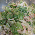 ちづミニー's cooksnap of when they made 簡単レタスとカニカマの麺つゆマヨ和え.