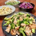 Superlittleboo's cooksnap of when they made 鶏肉とブロッコリーのうま塩ガーリック炒め.