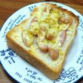 YCHキッチン's cooksnap of when they made アツアツ♪ウィンナートースト　カレー風味.