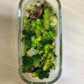 ももゆみ1230's cooksnap of when they made 【セブン】タコとブロッコリーバジルサラダ.