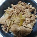 いちご宇治金時's cooksnap of when they made めんつゆで簡単☆豚丼☆.