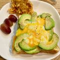 Nana777's cooksnap of when they made 簡単♡とろっウマ♡アボカドエッグトースト.
