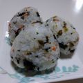 ちくわ君's cooksnap of when they made 高菜と鮭フレークのおにぎり.