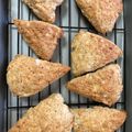 フードセラピー's cooksnap of when they made ホットケーキミックスでバナナスコーン.