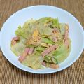 朔耶's cooksnap of when they made 簡単(*^-^*)レタスとベーコン炒め.