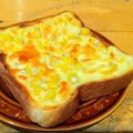 ちーまぐ's cooksnap of when they made 朝食＆ランチに♪コーンマヨピザトースト.