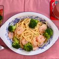 しょうこるん's cooksnap of when they made 海老とほうれん草の醤油マヨパスタ.