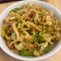 keikotan✱'s cooksnap of when they made 大量消費♪キャベツと油揚げの胡麻和え.