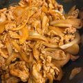 いぶたいママ's cooksnap of when they made ワンパン10分！薄切り肉でポークチャップ.