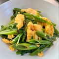 azbjbn's cooksnap of when they made 正直、中華店より美味いプロのニラ玉炒め.