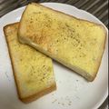 クック8SSYN0☆'s cooksnap of when they made 簡単バリうま！塩胡椒トースト♡.