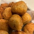 うめきち０２１１'s cooksnap of when they made 残りカレーをリメイク！簡単カレーコロッケ.