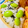 U☆kaoru's cooksnap of when they made 枝豆とごま塩のおにぎり.