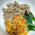 坊主＊'s cooksnap of when they made 鶏そぼろ小松菜卵焼きの三色丼.