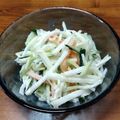 YCHキッチン's cooksnap of when they made 簡単☆大根ときゅうりのカニカマサラダ☆.