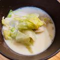 ariyuch's cooksnap of when they made レタスと豚肉の豆乳汁.