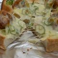 ひぃたろぉ～♪'s cooksnap of when they made 食パンアレンジ☆唐揚げトースト.