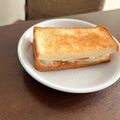 ひとにゃん's cooksnap of when they made 簡単★とろ～りクロックムッシュ風トースト.