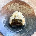 悠LOVE航's cooksnap of when they made 天かす、塩こんぶ、青のりのおにぎり♡.