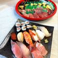 かっちゃん杉's cooksnap of when they made スーパーのお寿司をお皿に盛り付ける。.