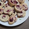 白猫のしろたん's cooksnap of when they made 簡単サックリ！ブルーベリージャムクッキー.