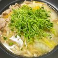 おどんちゃん's cooksnap of when they made 簡単♪白菜とうどんのトロトロ中華鍋.