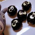リンリン☆☆☆'s cooksnap of when they made まっくろくろすけおにぎり トトロキャラ弁.