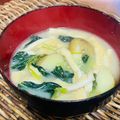 料理男子部🍻's cooksnap of when they made 小松菜と油揚げ・じゃがいもの味噌汁.