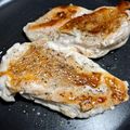 みっちゃん44's cooksnap of when they made ★身から焼く★鶏胸肉の皮パリパリステーキ.