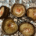 きゃろぽて's cooksnap of when they made 超簡単。しいたけの塩焼き.