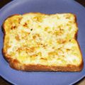 タワ師's cooksnap of when they made なんちゃってアップルパイもどきパン.