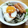 プルンバゴ's cooksnap of when they made パッと完成♬ウインナー＆目玉焼き丼♡.