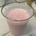 komugiko4's cooksnap of when they made ☸美味しい❤いちごスムージー☸.