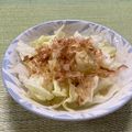 ビートルズ食堂's cooksnap of when they made キャベツレンチンおかか乗せ.