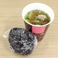 蕎麦の華's cooksnap of when they made 【 焼き鮭とわかめのおにぎり♪】.