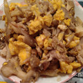 男の子4人のママもっち's cooksnap of when they made 簡単！美味！豚バラまいたけ卵の中華風炒め.