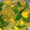 賄いのおばちゃん's cooksnap of when they made 中華風☆春雨とニラ玉炒め.