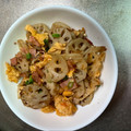 ☆あさ's cooksnap of when they made 蓮根とベーコンの卵炒め.