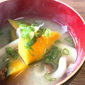 あっちゃんキッチン♪'s cooksnap of when they made 秋☆かぼちゃとしめじの味噌汁.