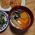 和☆2049's cooksnap of when they made 具材楽しむお味噌汁☆南瓜/もやし/わかめ.