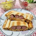 在宅勤務のおじさん's cooksnap of when they made ウインナーとチーズの簡単★ホットサンド.