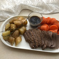 Ruriluru's cooksnap of when they made 炊飯器で簡単おいしいローストビーフ.