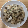 かおり♡♡♡'s cooksnap of when they made 鶏肉ときのこの柚子胡椒炒め.